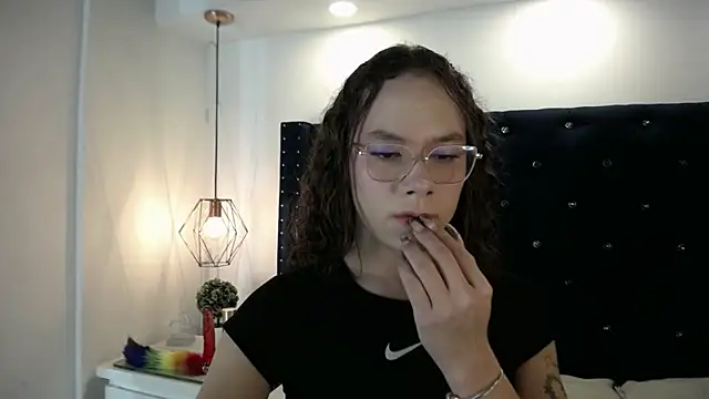 Snapshot of bycandy_ chatting on September 22, 1:46 pm bycandy online show from September 22, 1:46 pm