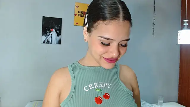 nicole mayer01 online show from October 15, 11:21 am