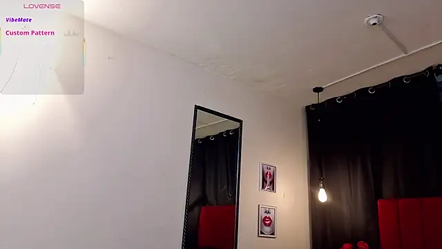 Snapshot of Angel-dragun chatting on October 4, 3:04 am Angel-dragun online show from October 4, 3:04 am