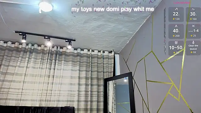 Snapshot of Angel-dragun chatting on December 15, 3:00 am Angel-dragun online show from December 15, 3:00 am