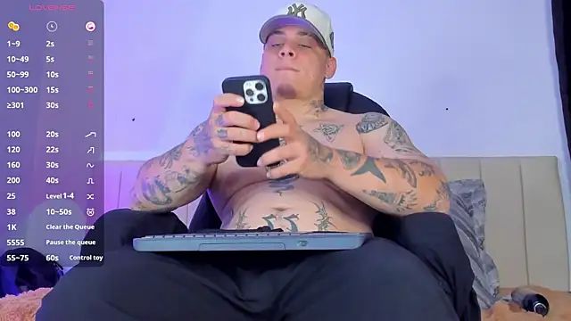Snapshot of denis_munera chatting on September 25, 4:11 pm denis munera online show from September 25, 4:11 pm