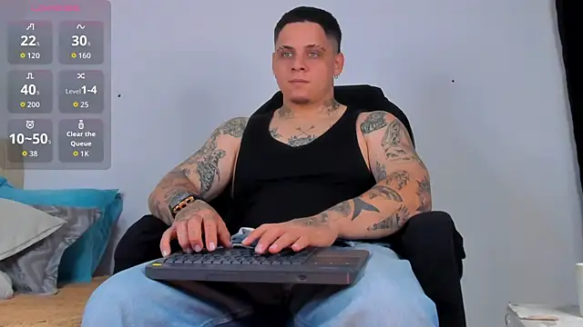 Snapshot of denis_munera chatting on September 29, 12:32 pm denis munera online show from September 29, 12:32 pm