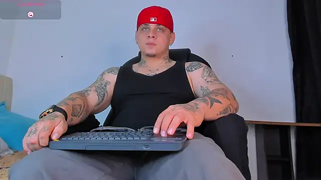 Snapshot of denis_munera chatting on October 5, 2:15 pm denis munera online show from October 5, 2:15 pm