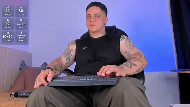 Snapshot of denis_munera chatting on November 1, 10:17 am denis munera online show from November 1, 10:17 am