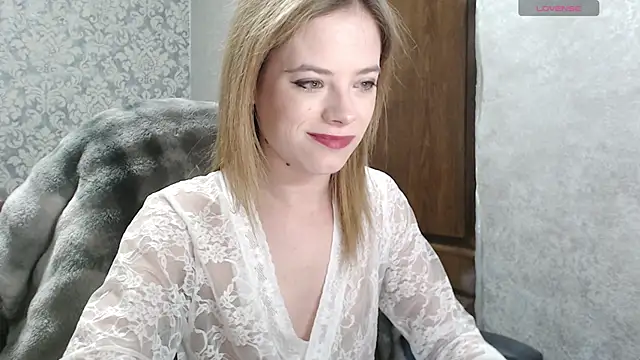 Kate  Loves online show from May 29, 7:12 pm
