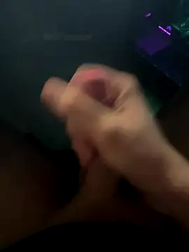 Snapshot of jstntz chatting on October 27, 8:57 pm jstntz online show from October 27, 8:57 pm