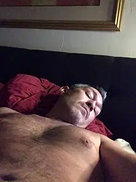 Snapshot of countryboi2002 chatting on December 15, 6:50 am countryboi2002 online show from December 15, 6:50 am