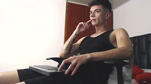 Snapshot of jaico_santos chatting on October 23, 11:14 pm jaico santos online show from October 23, 11:14 pm