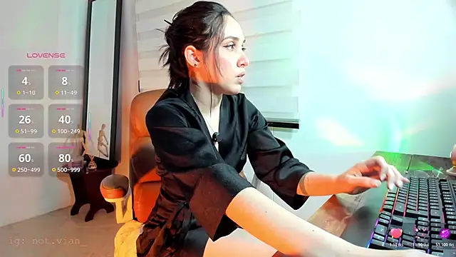 SarahCastillo  online show from May 25, 2:17 am