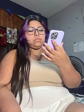 Lunarebelde online show from December 3, 3:03 am