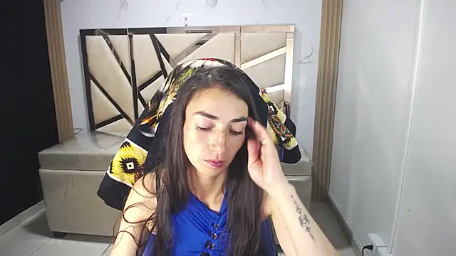 Snapshot of Maily_a_ chatting on October 24, 3:58 am Maily a online show from October 24, 3:58 am