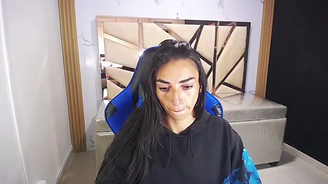 Maily a  online show from January 10, 2:57 am