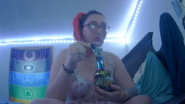 Violet-Dreamz333 online show from December 21, 9:33 pm