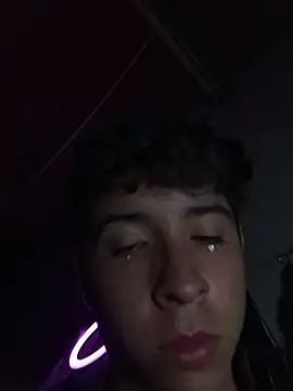 Max Valenzue online show from November 15, 5:16 am