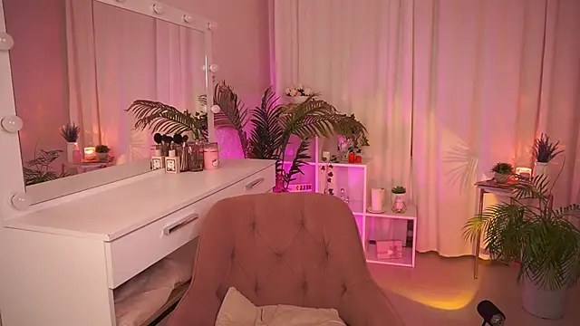 Amelia Wells online show from September 26, 5:33 am