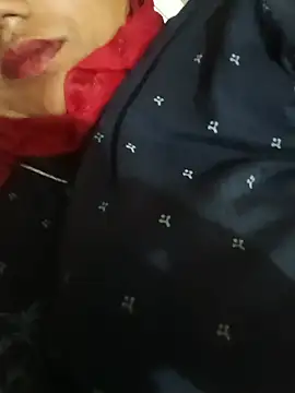 Hot Desi Milf online show from May 18, 12:40 am