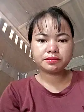 emly-xinh18 online show from October 6, 7:17 am