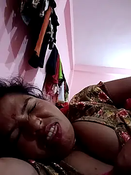 Snapshot of Hott_locky chatting on November 26, 11:17 pm Hott locky online show from November 26, 11:17 pm