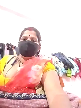 Snapshot of Hott_locky chatting on December 16, 4:56 pm Hott locky online show from December 16, 4:56 pm