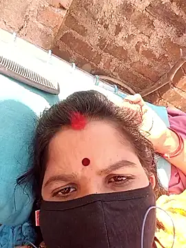 Snapshot of Hott_locky chatting on December 17, 7:14 am Hott locky online show from December 17, 7:14 am