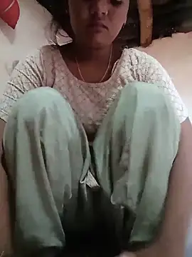 Snapshot of Hot_Shredha chatting on September 30, 1:32 am Hot Shredha online show from September 30, 1:32 am