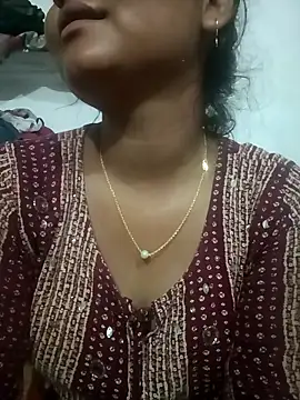 Snapshot of Hot_Shredha chatting on October 1, 1:33 am Hot Shredha online show from October 1, 1:33 am