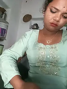 Snapshot of Hot_Shredha chatting on October 21, 3:13 pm Hot Shredha online show from October 21, 3:13 pm