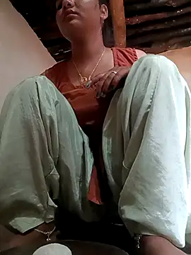 Snapshot of Hot_Shredha chatting on October 22, 3:18 am Hot Shredha online show from October 22, 3:18 am