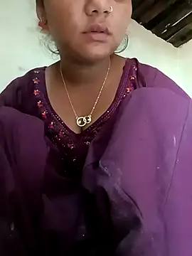 Snapshot of Hot_Shredha chatting on October 26, 3:01 am Hot Shredha online show from October 26, 3:01 am