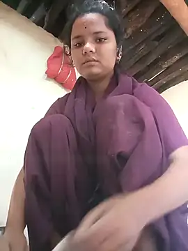 Snapshot of Hot_Shredha chatting on November 9, 2:43 am Hot Shredha online show from November 9, 2:43 am