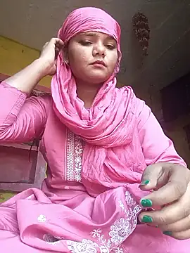 Snapshot of Hot_Shredha chatting on November 14, 10:03 am Hot Shredha online show from November 14, 10:03 am