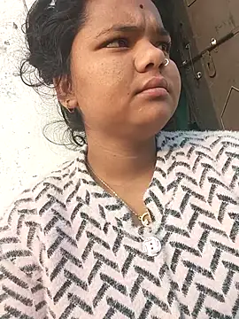 Snapshot of Hot_Shredha chatting on November 27, 2:35 am Hot Shredha online show from November 27, 2:35 am