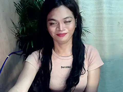 Snapshot of Nikah_loves_u chatting on November 20, 12:38 pm Nikah loves u online show from November 20, 12:38 pm