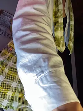 Snapshot of Nymphel1Moth chatting on September 20, 11:06 pm Nymphel1Moth online show from September 20, 11:06 pm