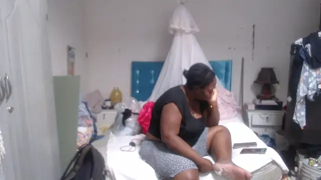 Snapshot of rachelexoticgirl chatting on June 6, 6:56 pm rachelexoticgirl online show from June 6, 6:56 pm