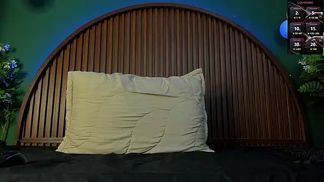 Snapshot of JeergMuscle chatting on September 23, 5:32 am JeergMuscle online show from September 23, 5:32 am