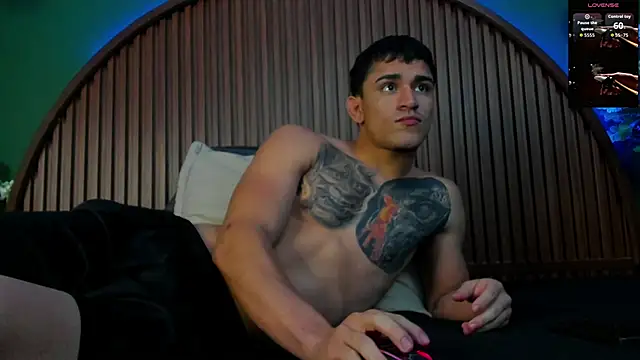 Snapshot of JeergMuscle chatting on October 26, 3:01 am JeergMuscle online show from October 26, 3:01 am