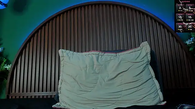 Snapshot of JeergMuscle chatting on November 8, 4:34 am JeergMuscle online show from November 8, 4:34 am