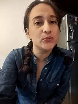 Snapshot of valery506 chatting on April 12, 9:42 pm valery506 online show from April 12, 9:42 pm