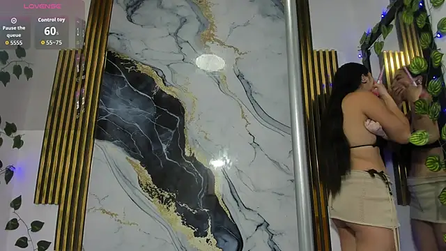 brittanyy20 online show from November 6, 9:32 am