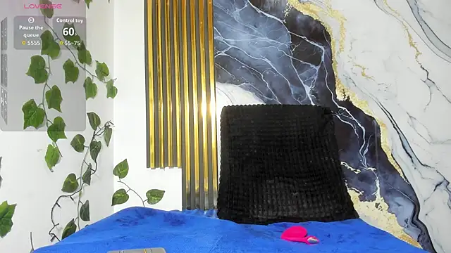 brittanyy20 online show from November 18, 9:58 am