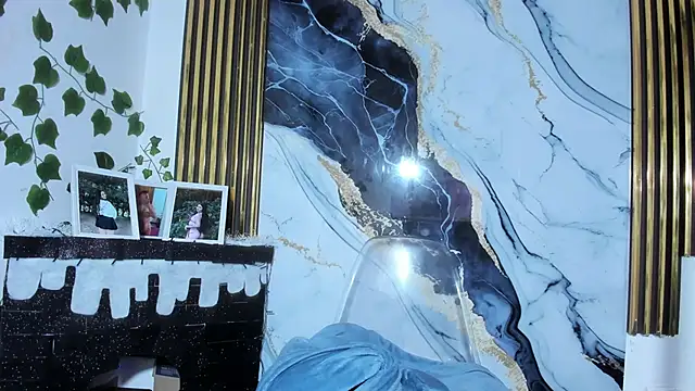 brittanyy20 online show from January 7, 9:34 am