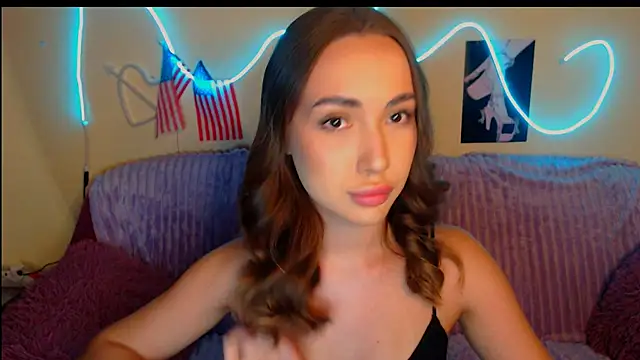 Snapshot of Mia_cutie77 chatting on September 21, 7:32 am Mia cutie77 online show from September 21, 7:32 am