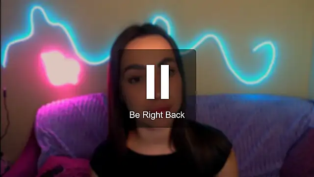 Snapshot of Mia_cutie77 chatting on October 19, 8:59 am Mia cutie77 online show from October 19, 8:59 am