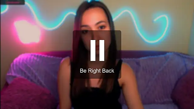 Snapshot of Mia_cutie77 chatting on October 22, 10:37 am Mia cutie77 online show from October 22, 10:37 am