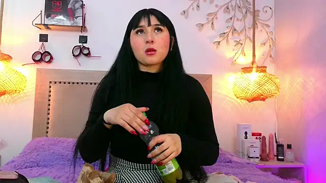 Daphnee-x online show from November 12, 11:43 am