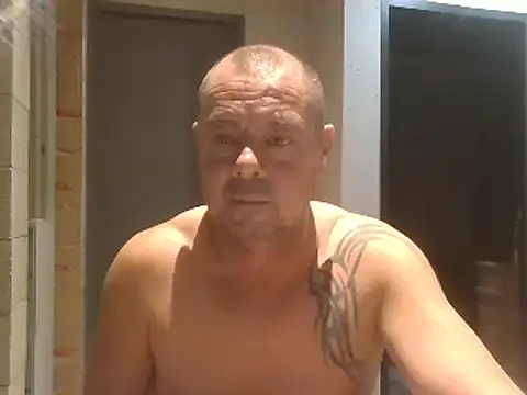 hugoboys4576 online show from October 7, 7:00 pm