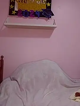 Snapshot of dulcefanny chatting on November 30, 3:54 am dulcefanny online show from November 30, 3:54 am