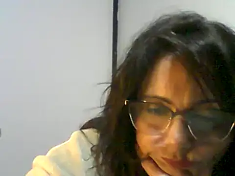 Snapshot of dulcefanny chatting on May 31, 3:04 am dulcefanny online show from May 31, 3:04 am