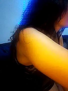 Snapshot of dulcefanny chatting on June 8, 1:28 am dulcefanny online show from June 8, 1:28 am